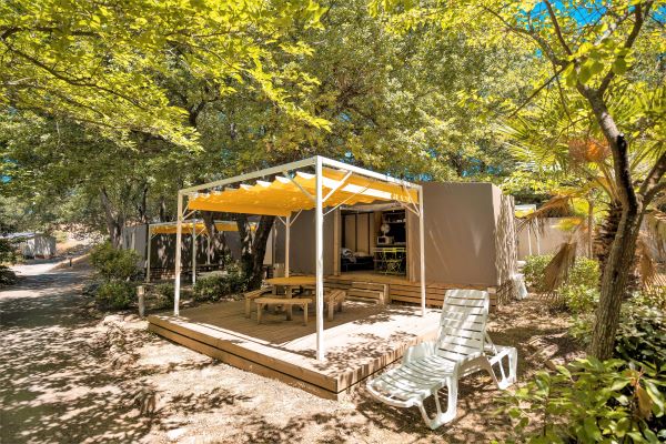 campings/francia/languedoc-rosellon/pirineos-orientales/des Albères/tente-maori.jpg